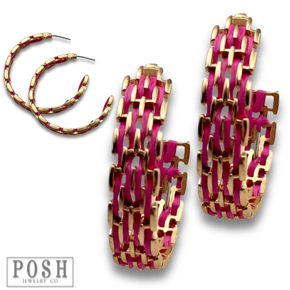 Gold and raffia hoop earring: Fuchsia