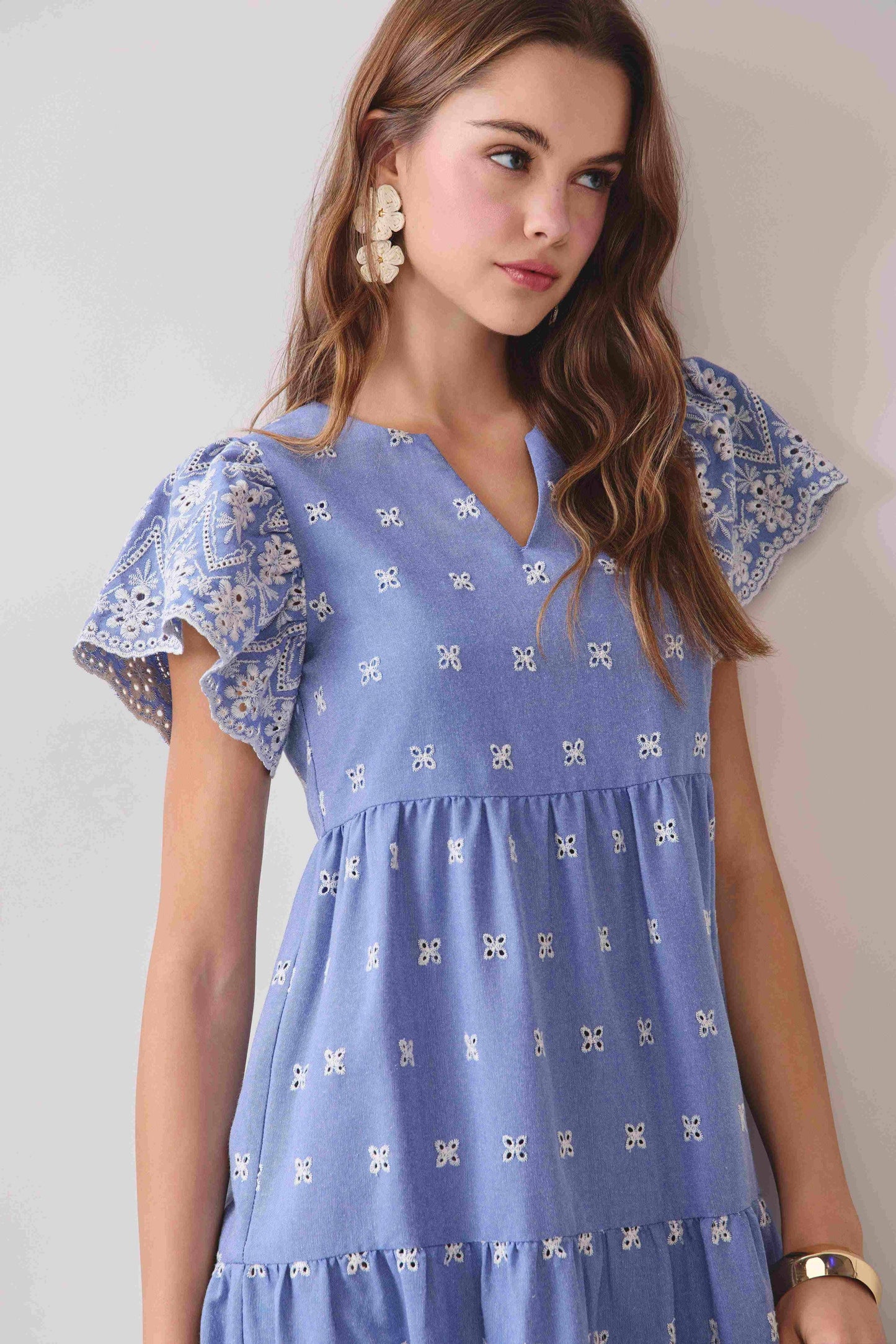 Embroidered Pattern Detail Midi Dress in Blue