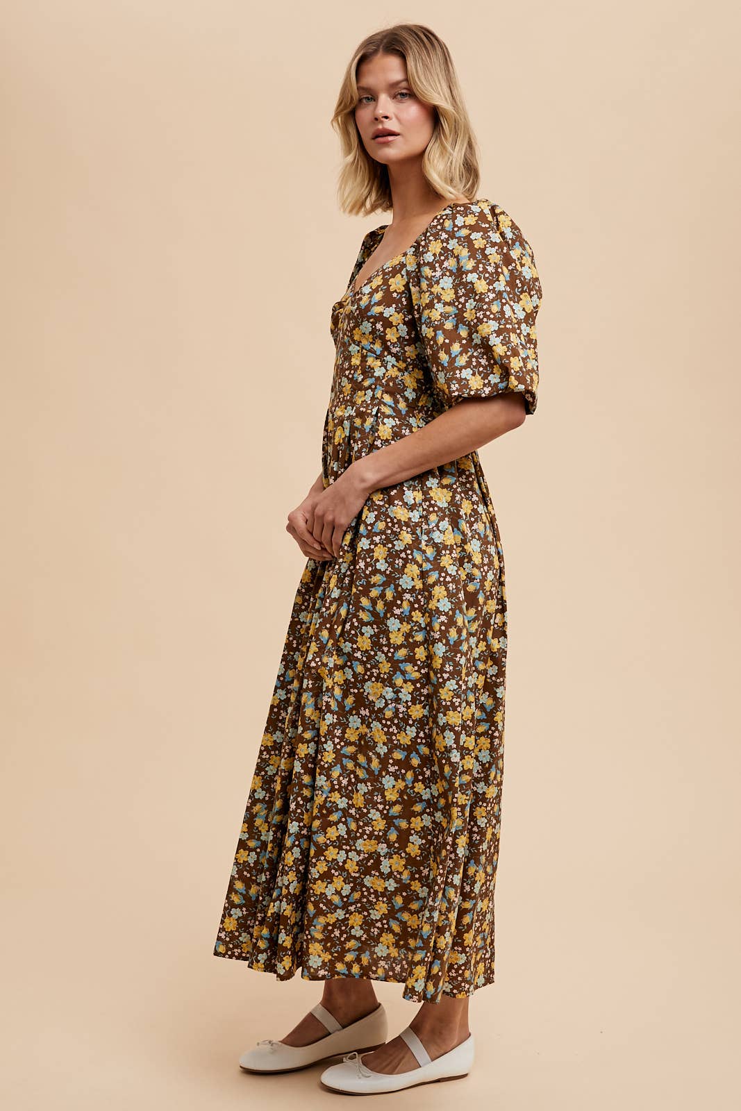 Country Girl Maxi Floral Dress in Mocha