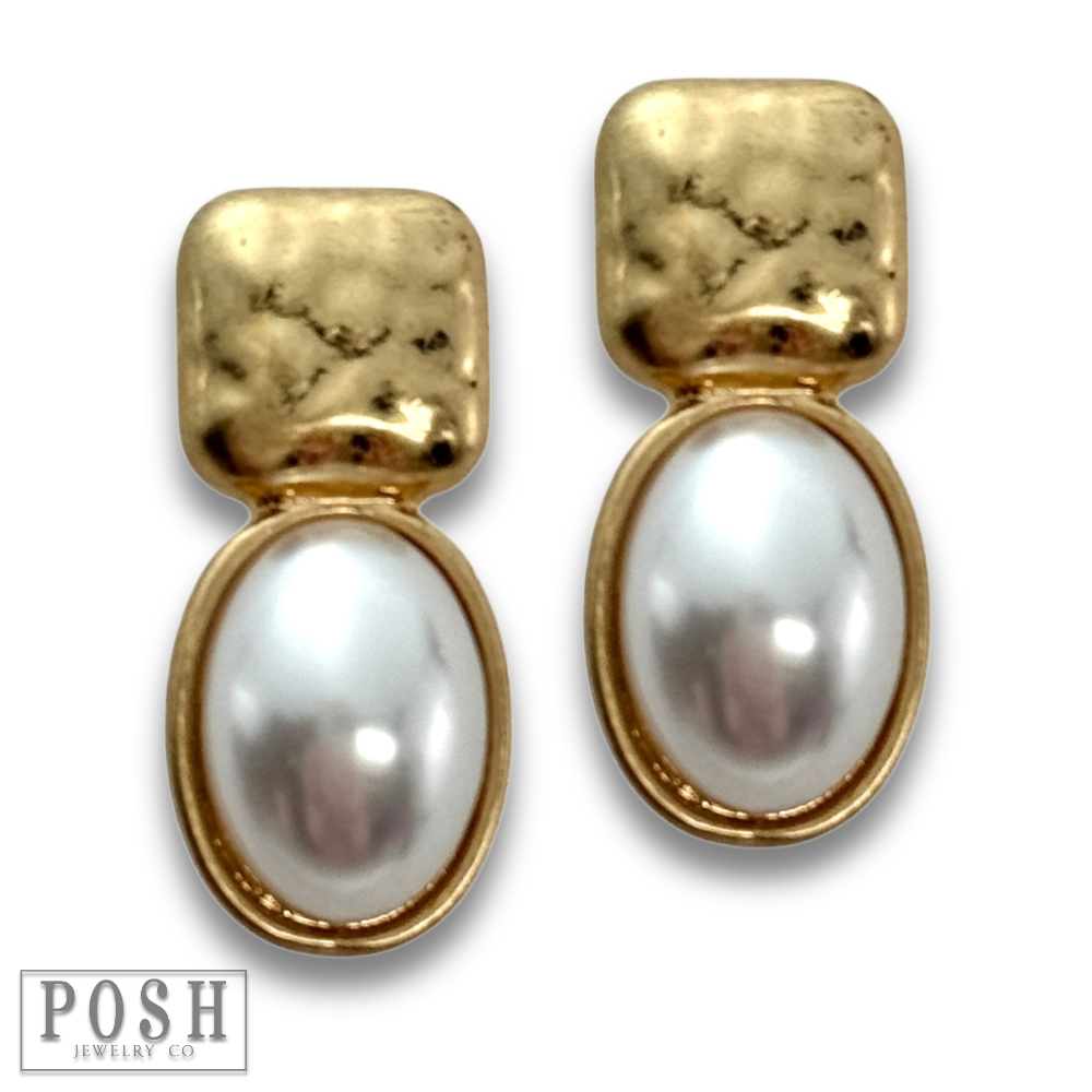 Oval bead post earring: White
