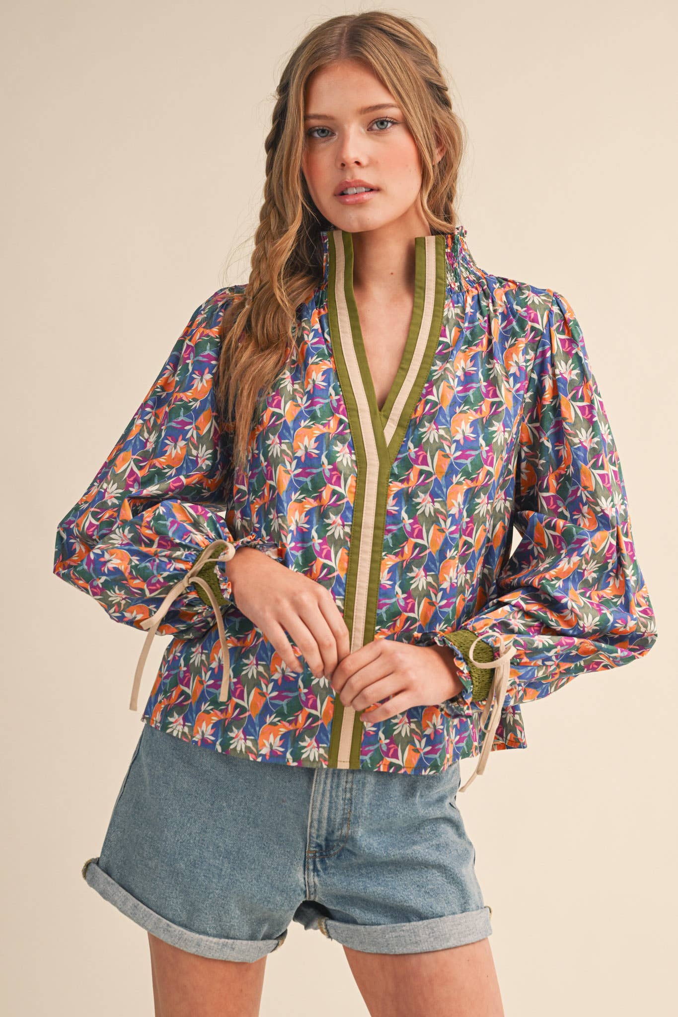 Contrast Detailed Puff Sleeve Top