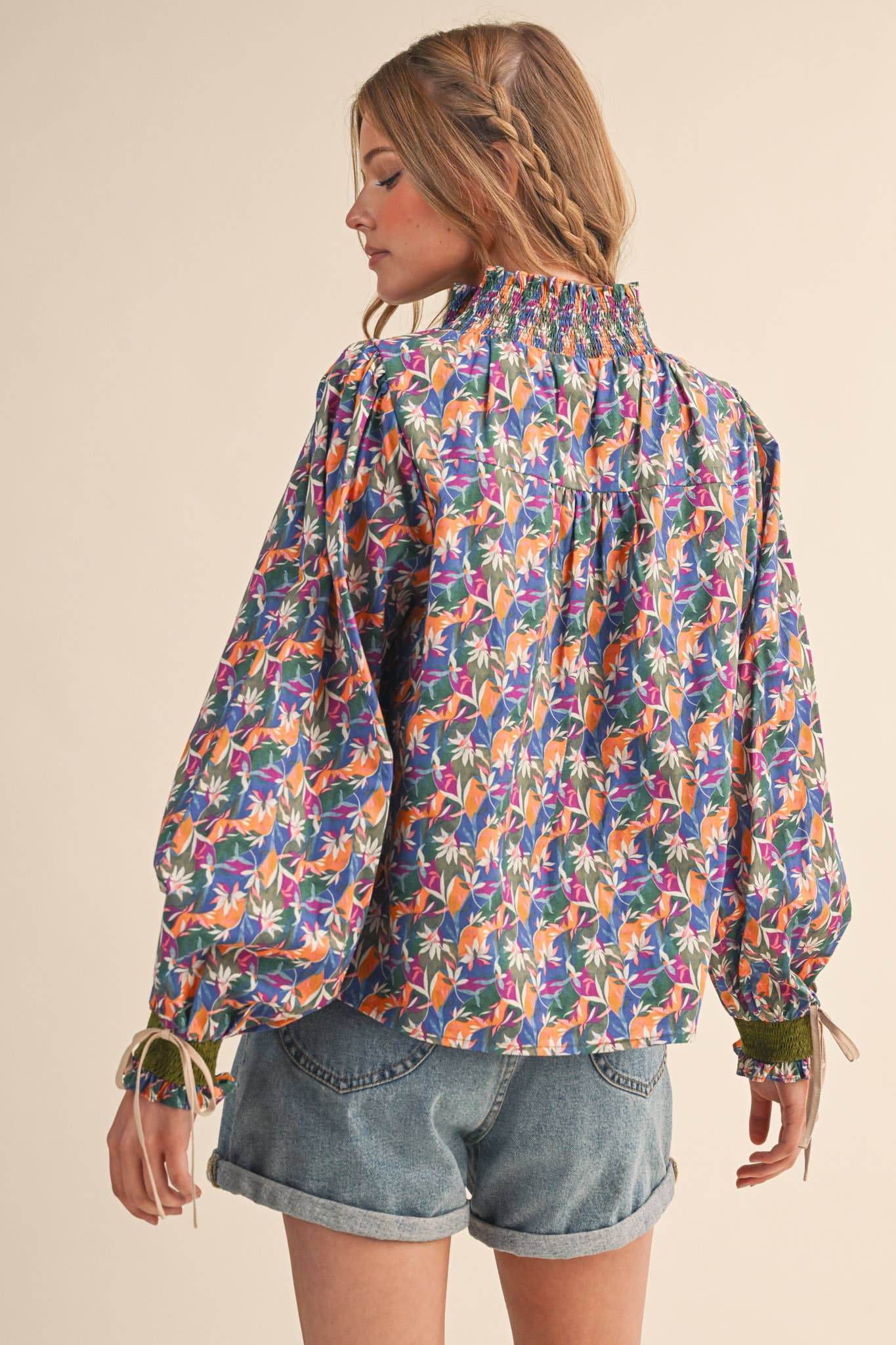 Contrast Detailed Puff Sleeve Top