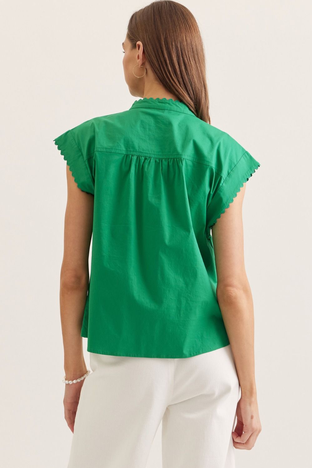 Scallop Detail Button Up Top in Kelly Green