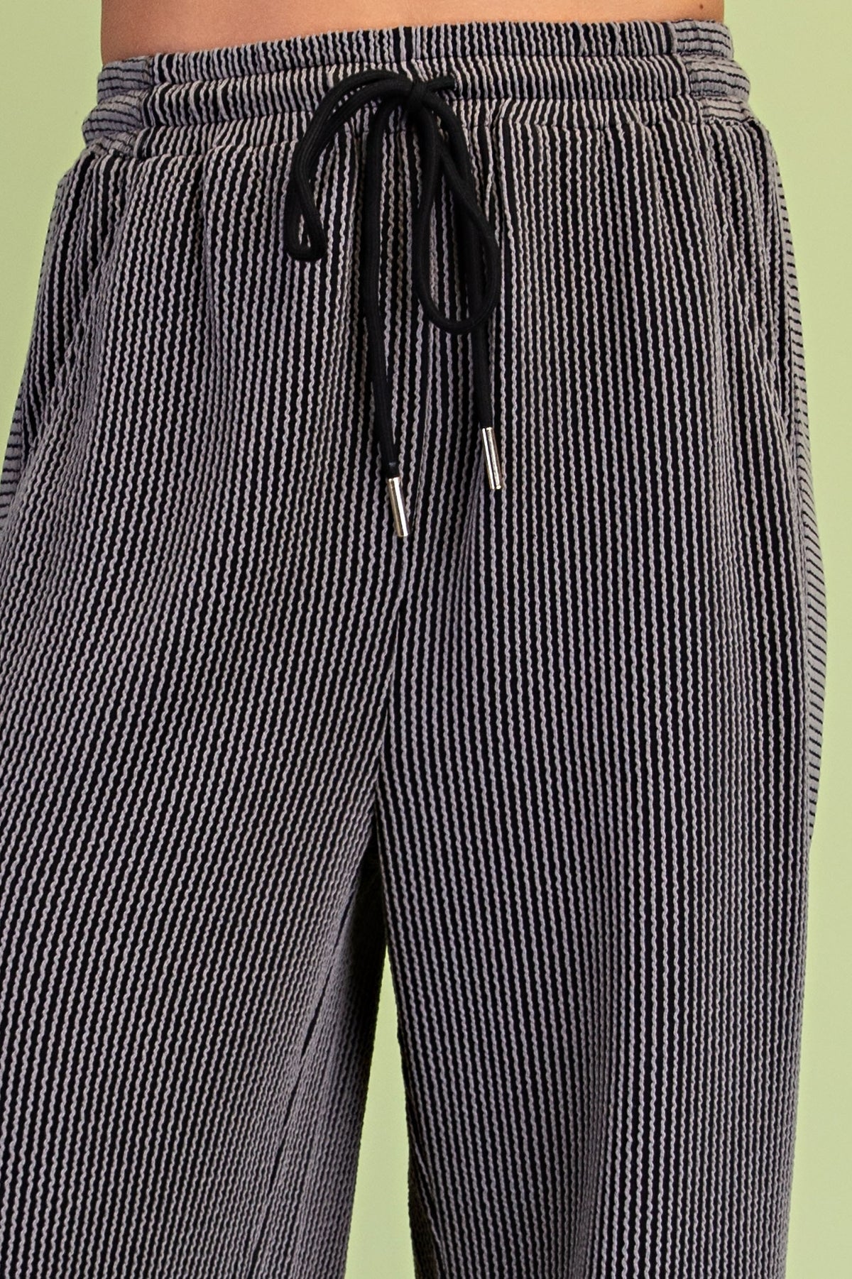 Wavy Ribbed Knit Bottoms in Black