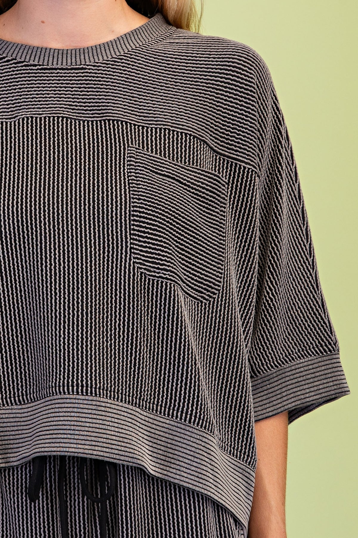 Wavy Ribbed Knit Top in Black