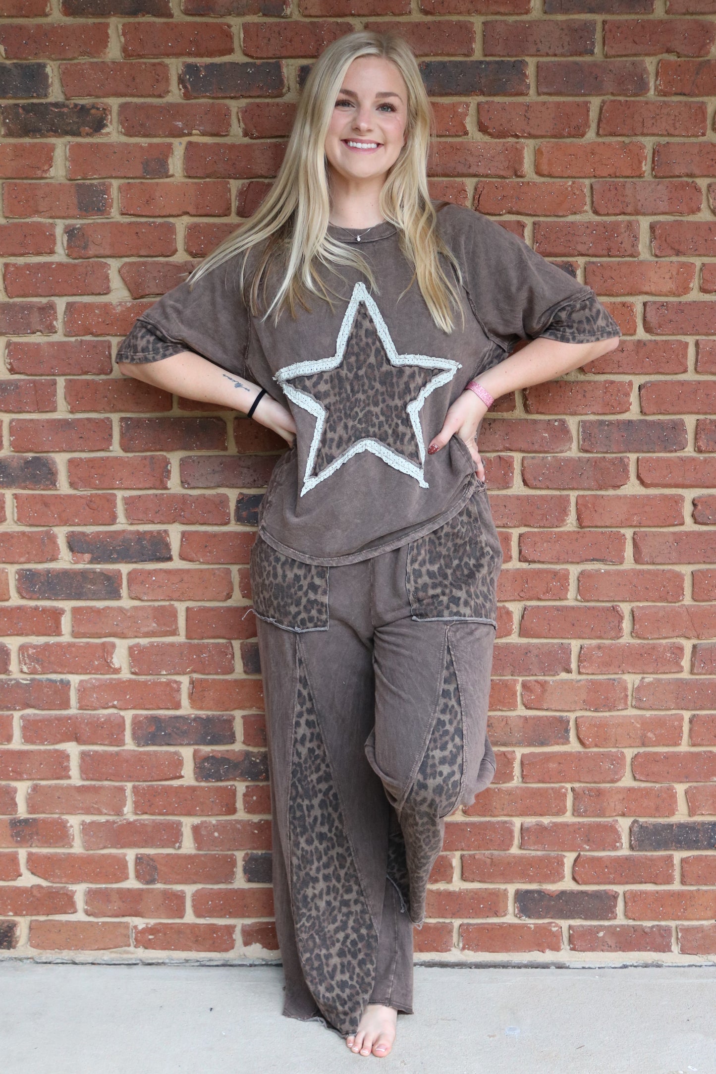 Leopard Star Tee in Cream or Dark Gray