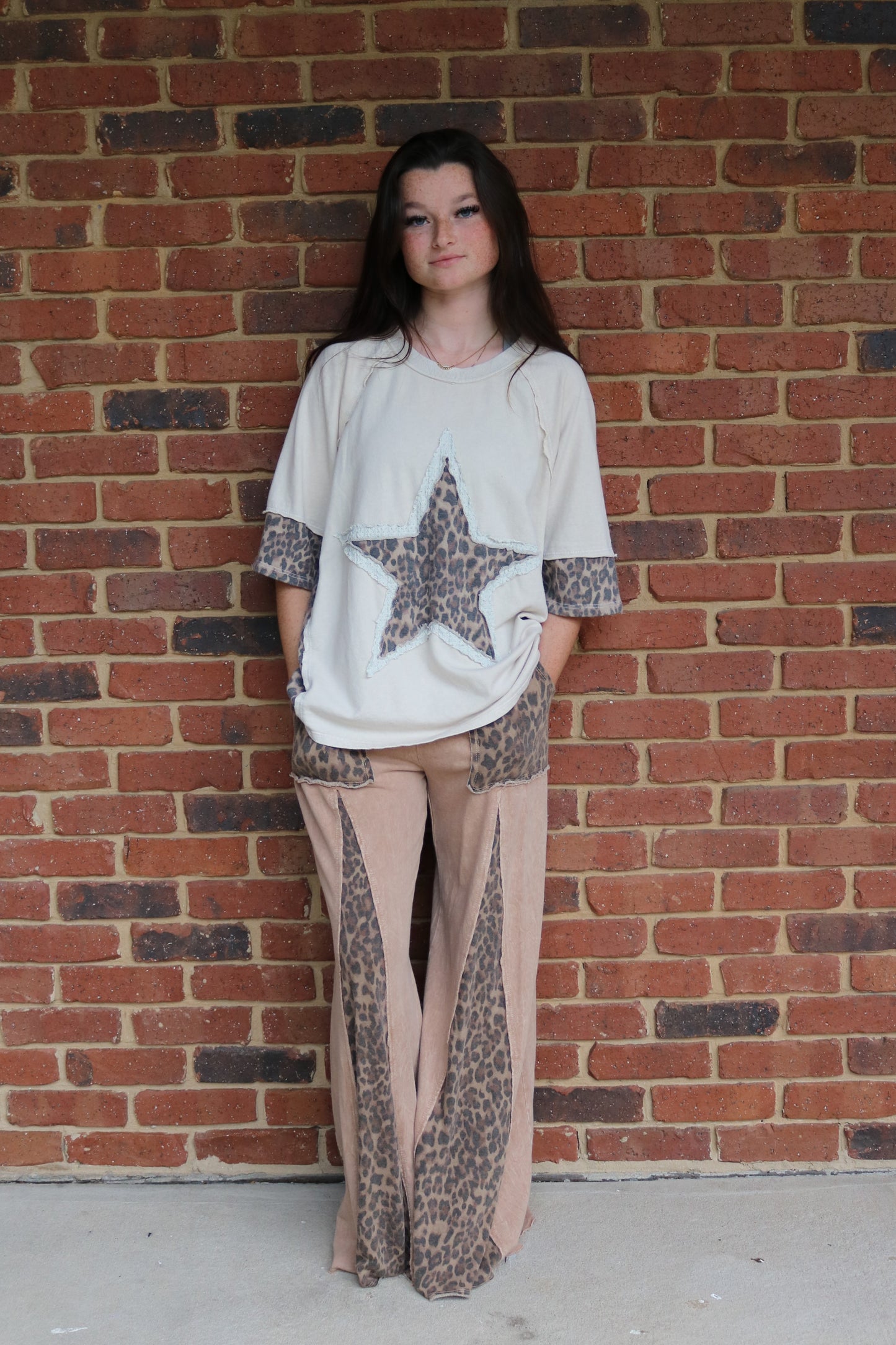 Leopard Star Tee in Cream or Dark Gray
