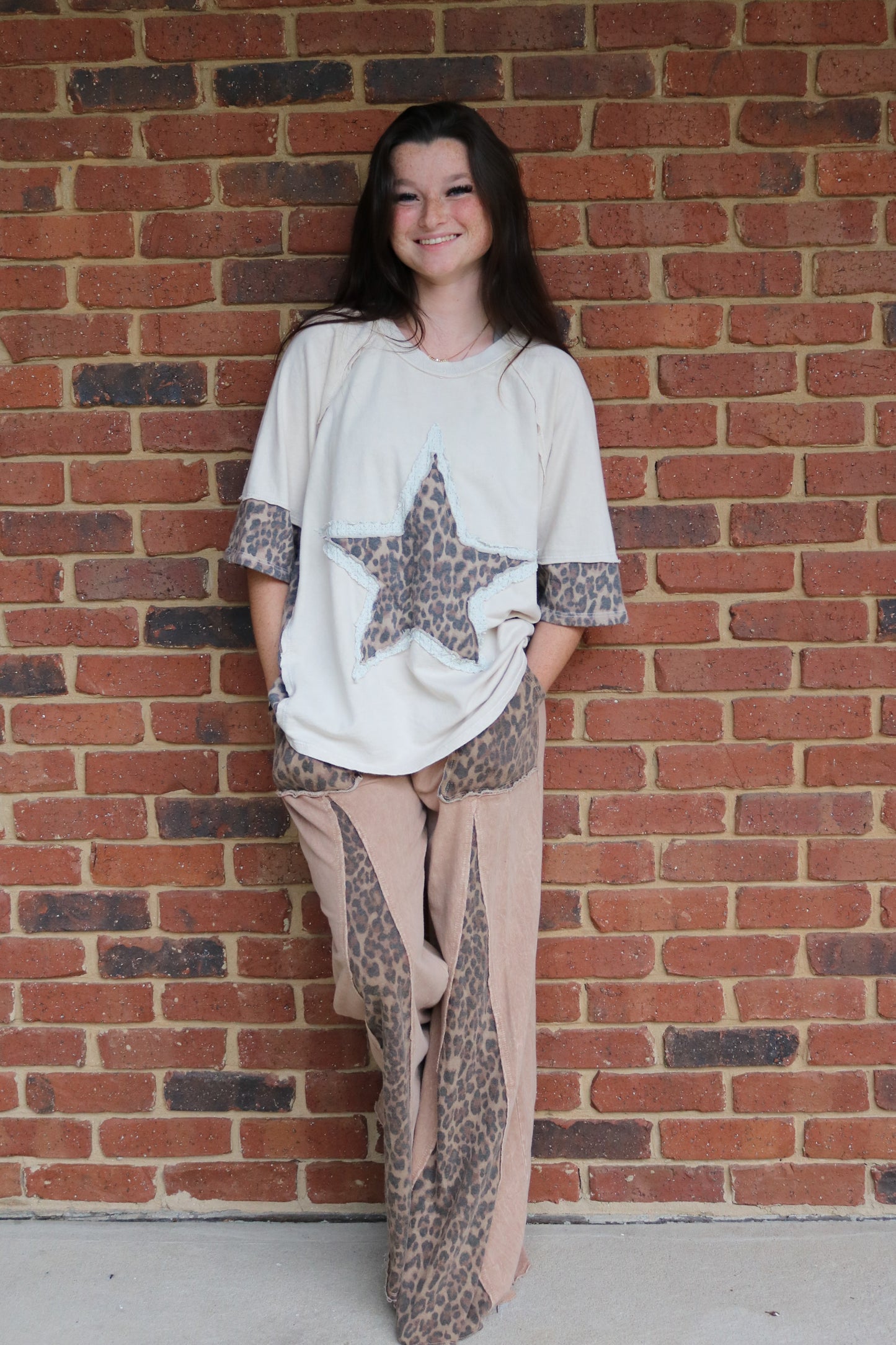 Leopard Star Tee in Cream or Dark Gray