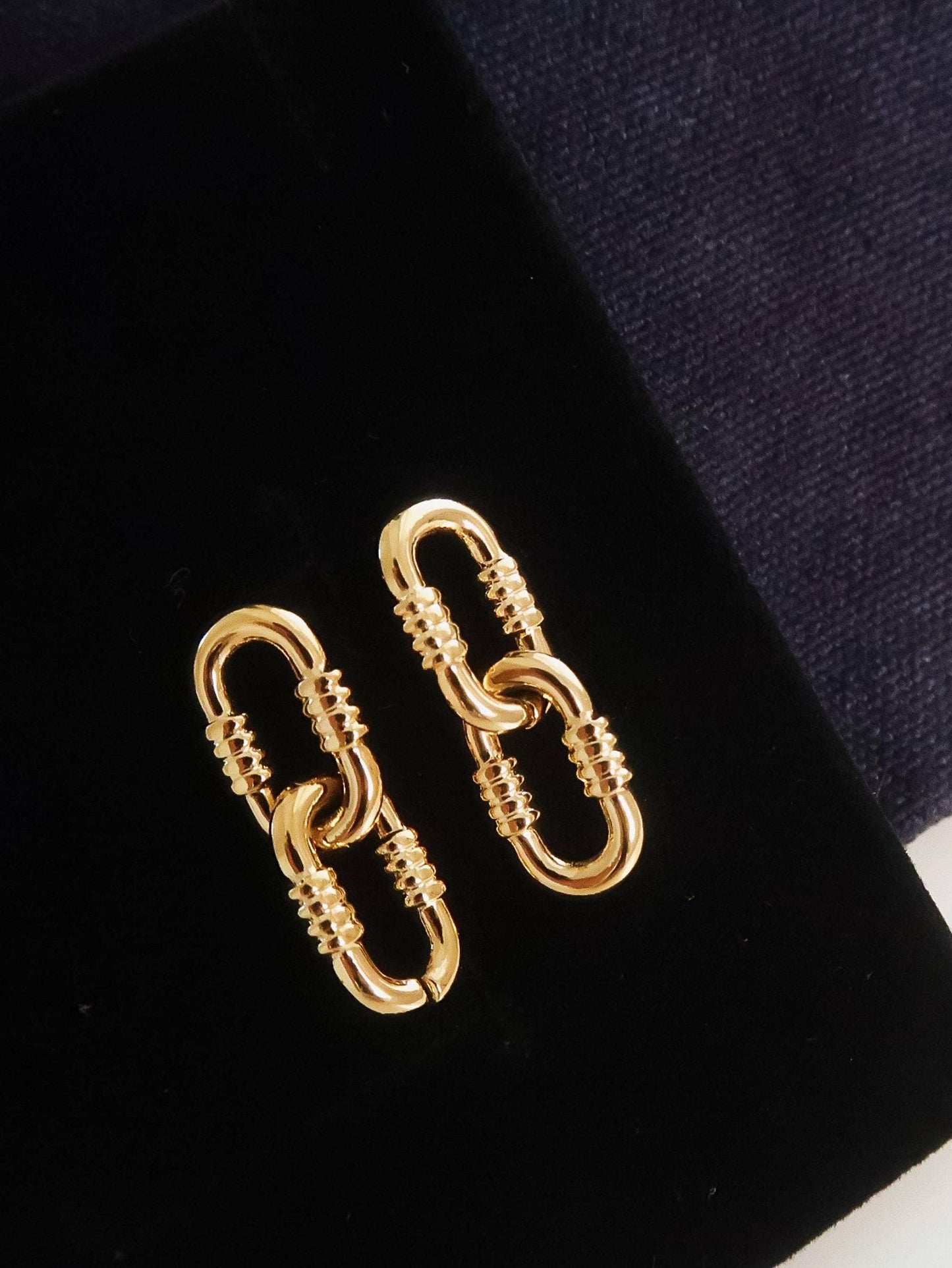 Rêve 18K Gold Non-Tarnish Small Link Earrings: Yellow Gold