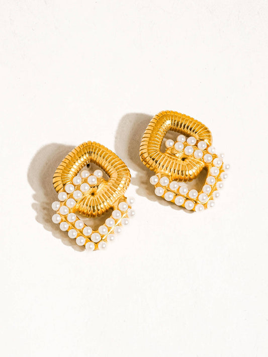 Cometa 18K Gold Non-Tarnish Pearl Chain Earring: Yellow Gold