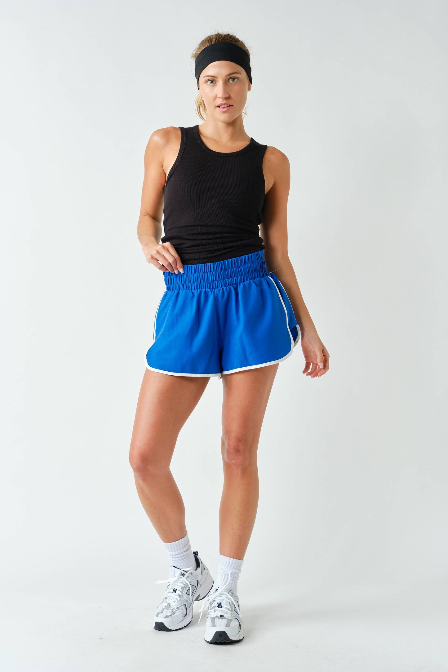 CoreClassic Micro-Ribbed Built-In Bra Tank Top in Black