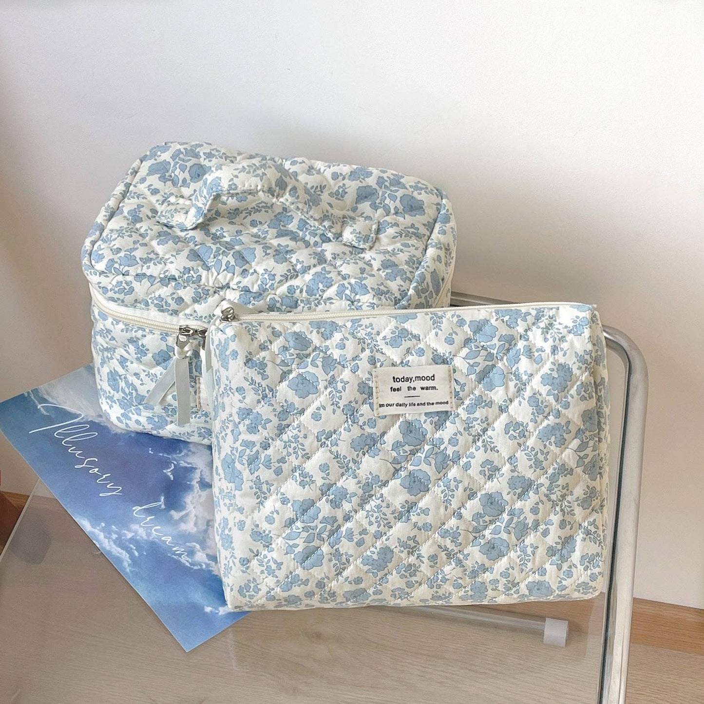 Blue Flower Small Capacity Make Up Bag