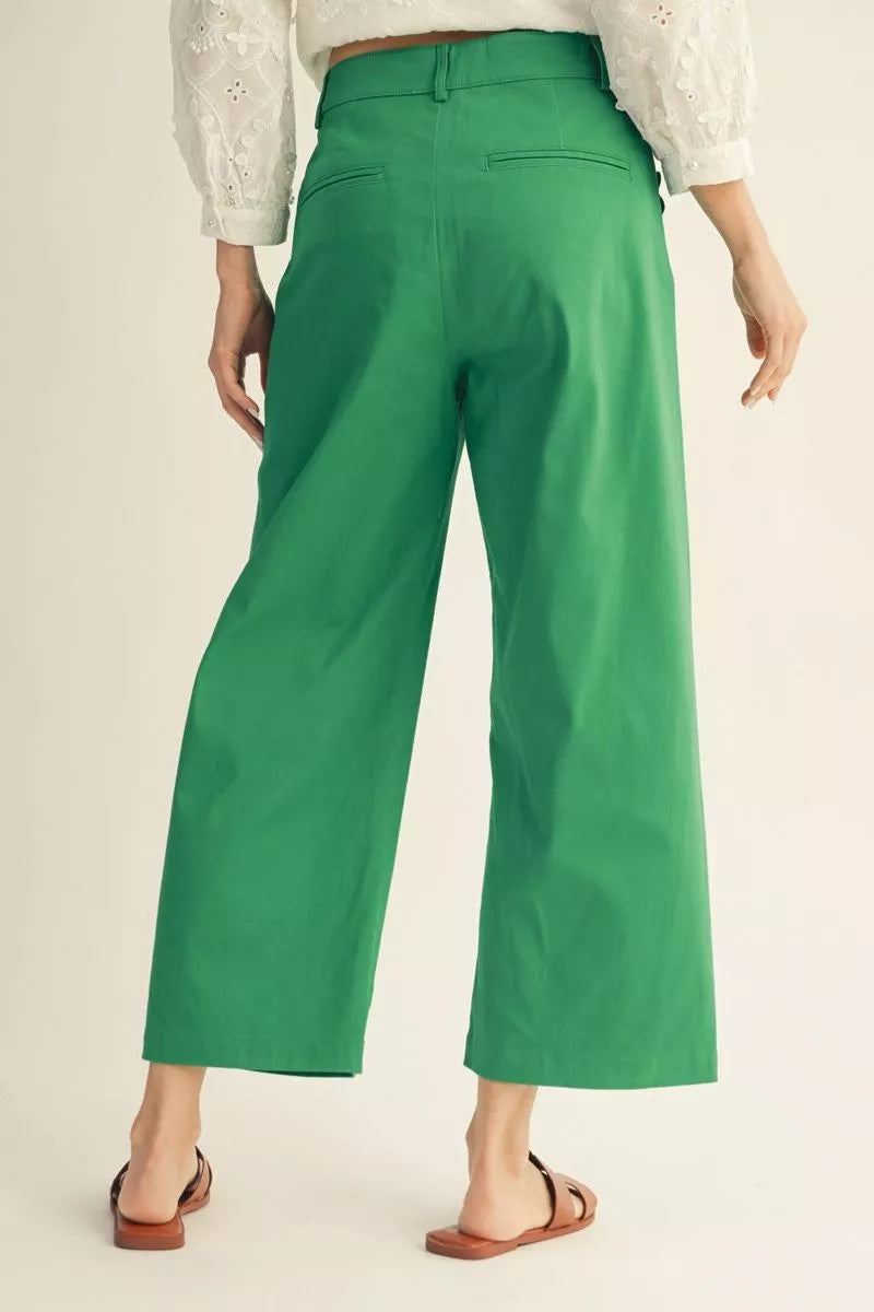 Cropped Green Scallop Bottom Pant